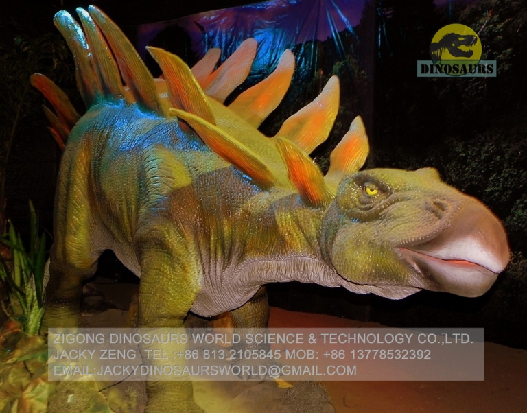 animatronic stegosaurus